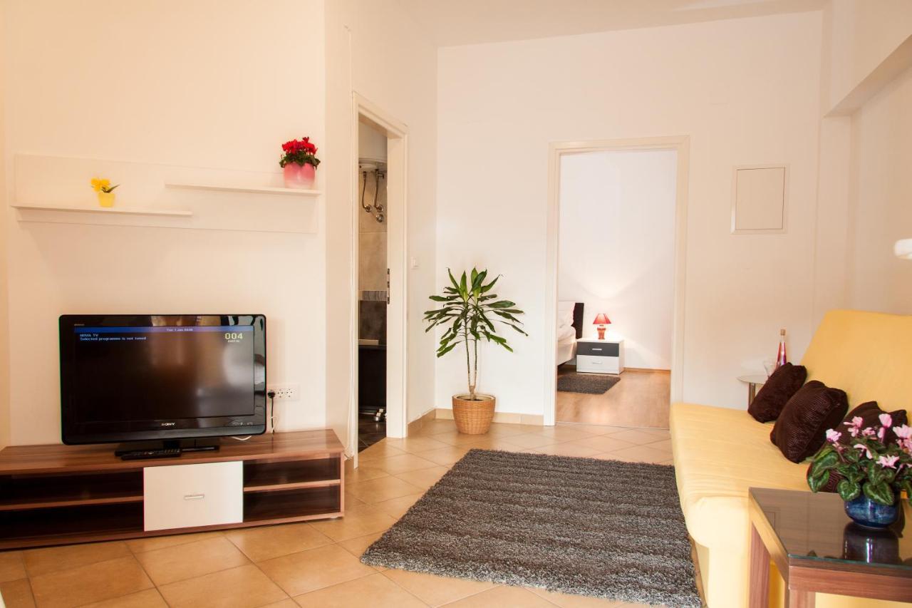 Apartments Adria Blue คาสตาฟ ห้อง รูปภาพ